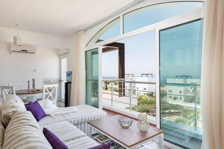 Joya Cyprus Mermaid Penthouse Apartment Agios Amvrosios  Екстер'єр фото